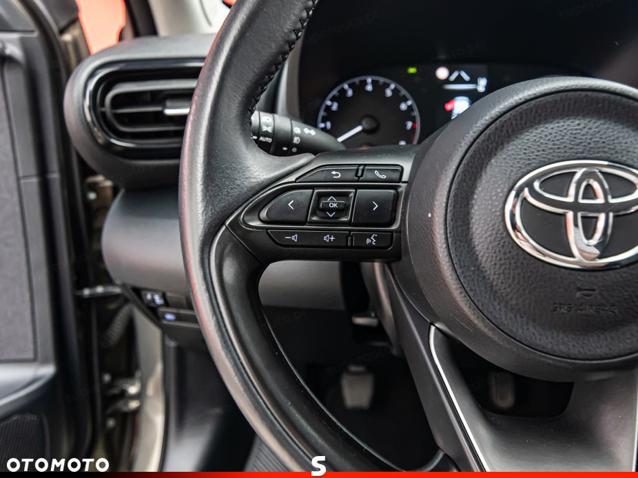Toyota Yaris 1.5 Comfort - 12