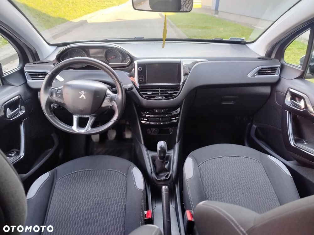 Peugeot 208 1.2 PureTech Allure - 14