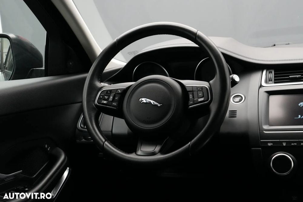 Jaguar E-Pace D150 AWD Aut. S - 17