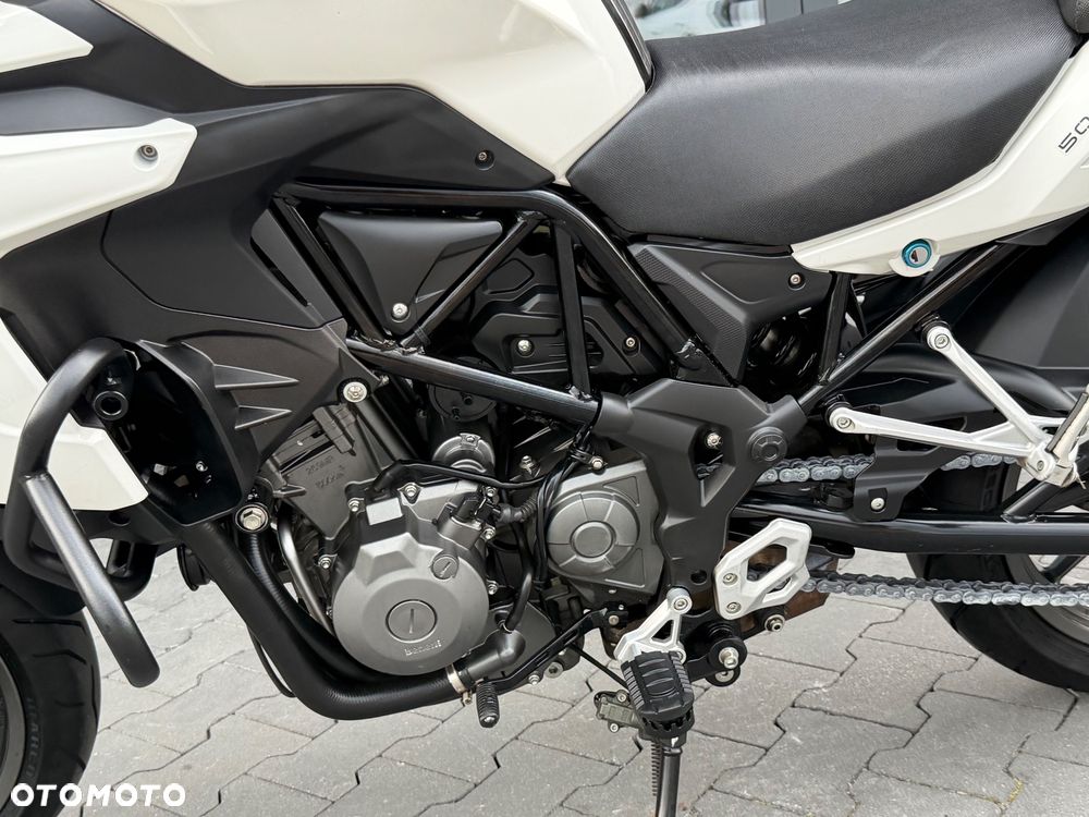 Benelli TRK 502 - 32