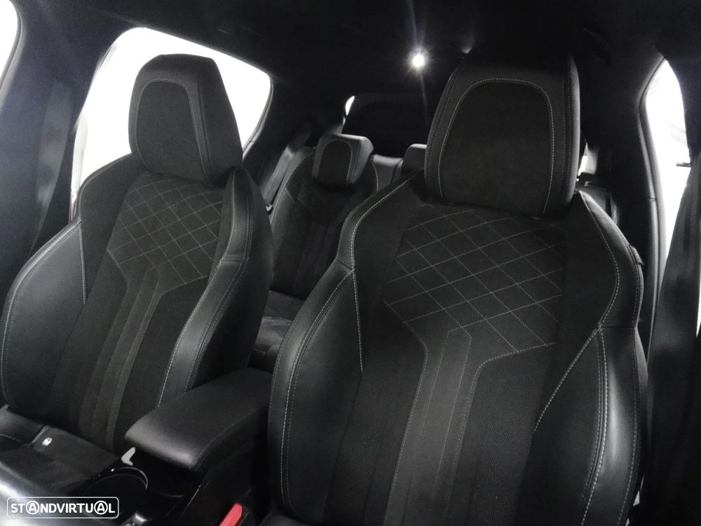 Peugeot e-208 50 kWh GT Pack - 13