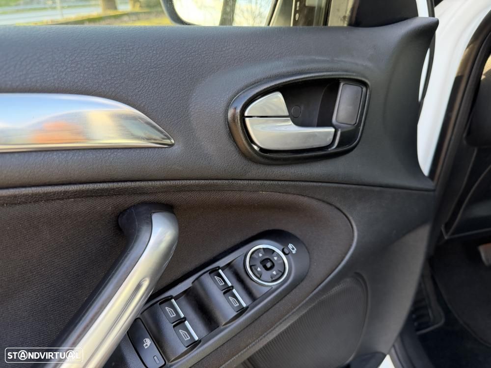 Ford S-Max 2.0 TDCi Titanium Powershift - 17