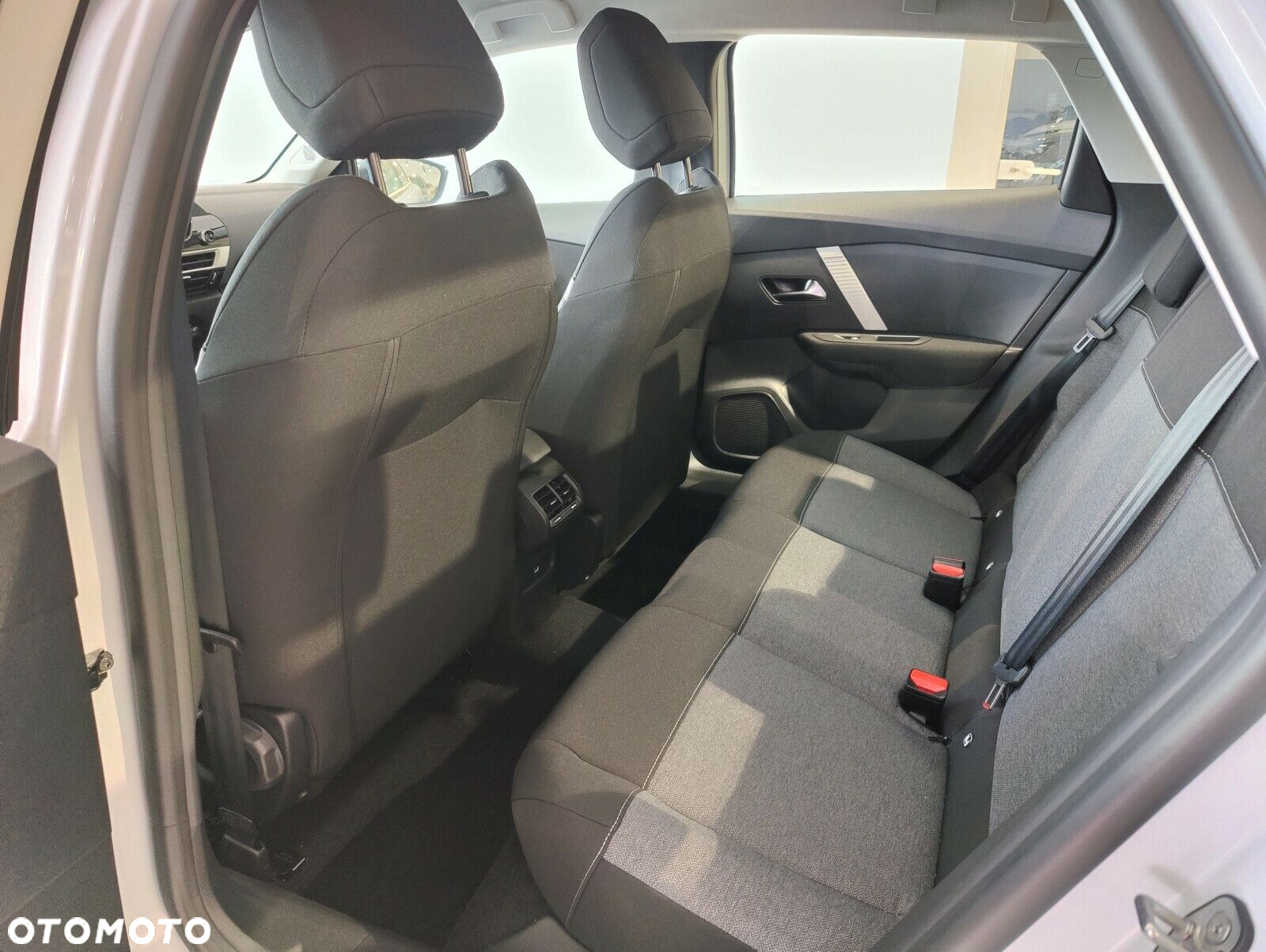 Citroën C4X - 9