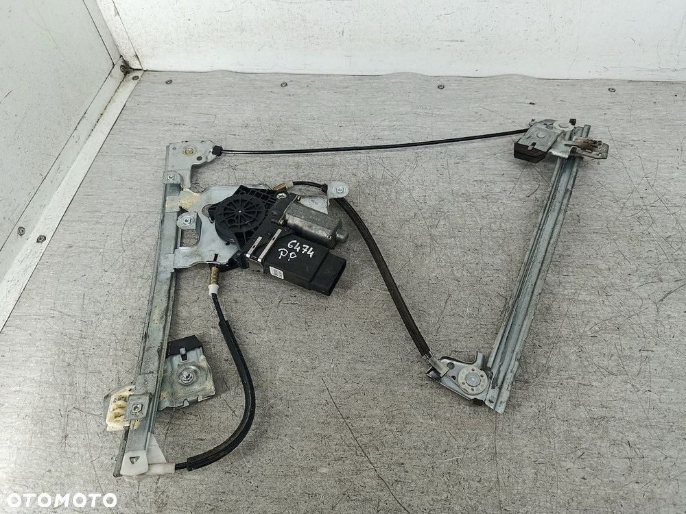 PODNOŚNIK SZYBY PRAWY PRZÓD SKODA OCTAVIA I FL 0130821730 BOSCH - 1