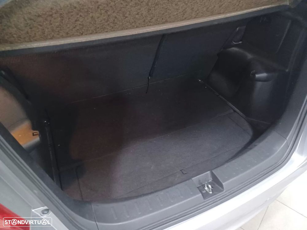 Honda Jazz 1.4 i-VTEC CVT Exclusive - 29