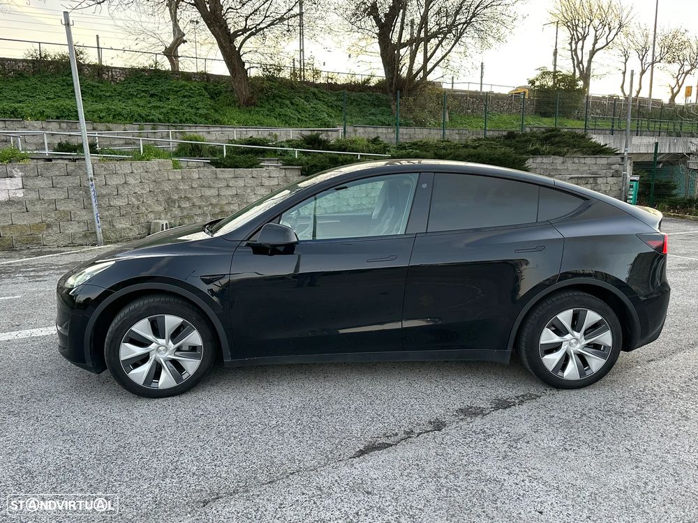 Tesla Model Y Long Range Dual Motor AWD - 3