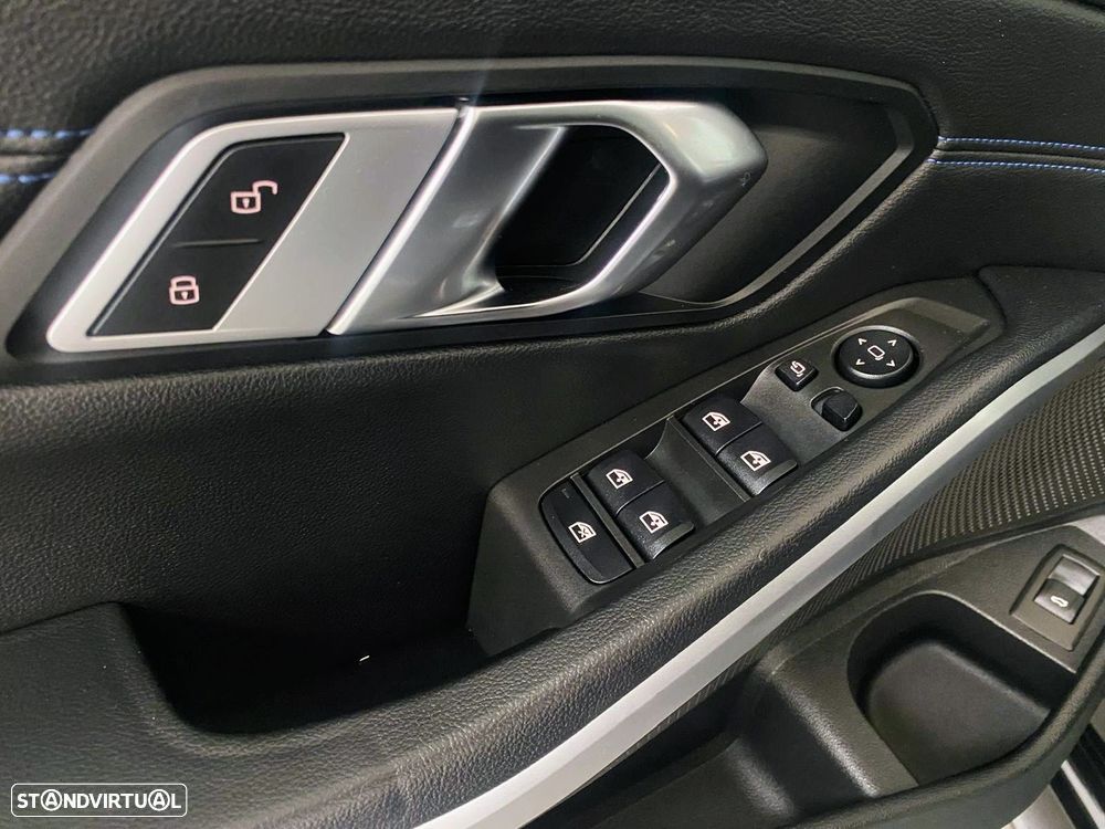 BMW 320 d Pack M Auto - 15