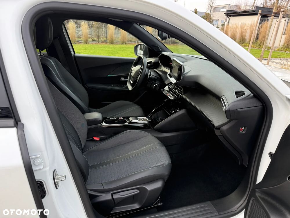 Peugeot 2008 1.5 BlueHDi Allure S&S EAT8 - 19