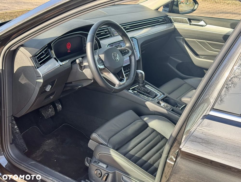 Volkswagen Passat 2.0 TDI SCR DSG - 15
