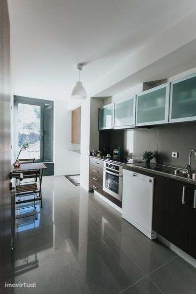 Arrenda-se T3 no centro da Vila do Gerês - Grande imagem: 2/10