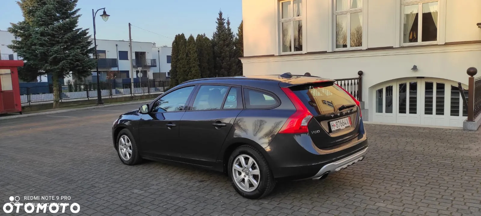 Volvo V60 2.0T Geartronic Powershift Kinetic - 16