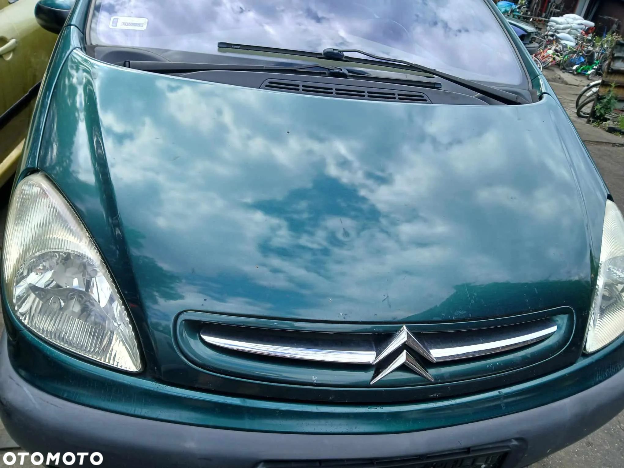 Citroen Xsara Picasso 2001 rok Maska - 1