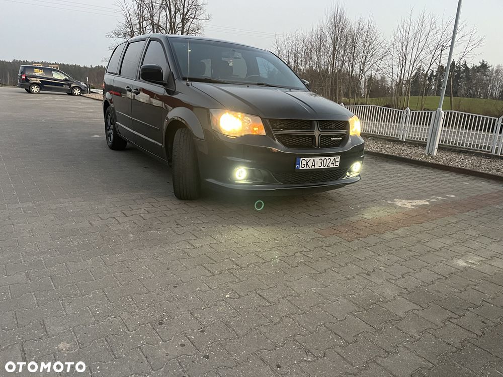 Dodge Grand Caravan 3.6 R/T - 4
