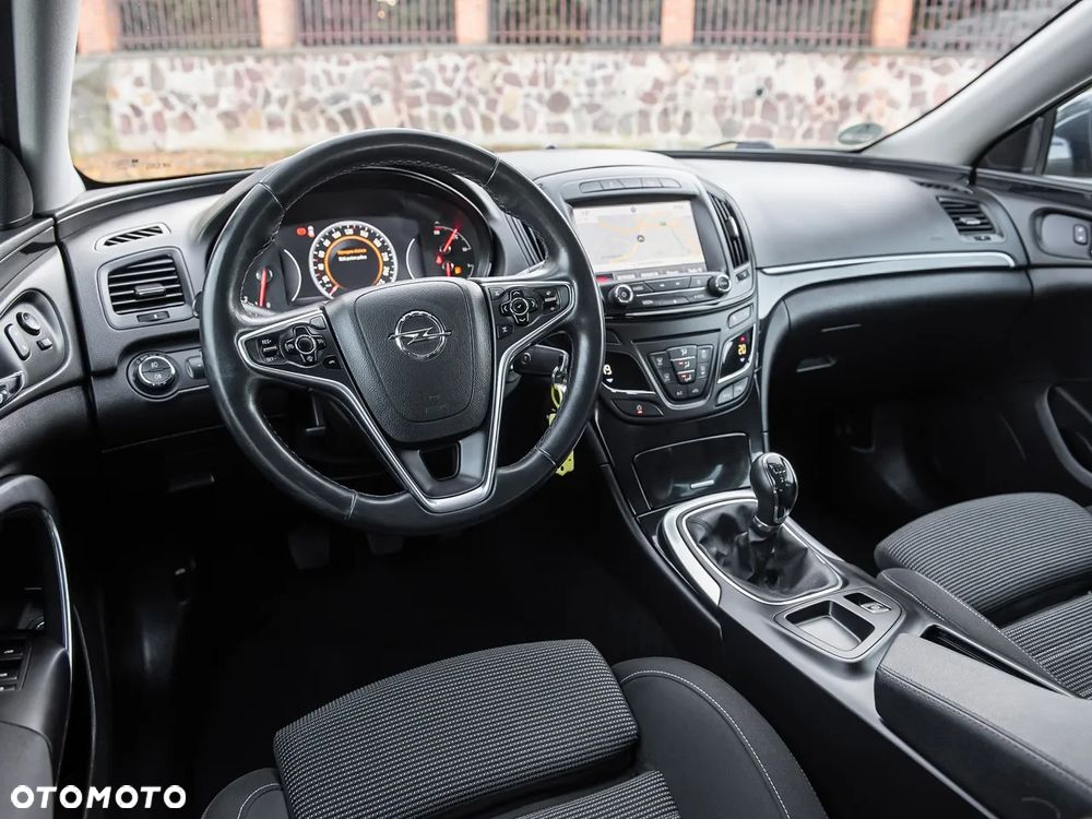 Opel Insignia - 26