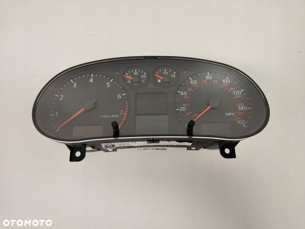 AUDI A3 BENZYNA LICZNIK ZEGARY PRĘDKOŚCIOMIERZ 8L0920950C - 1