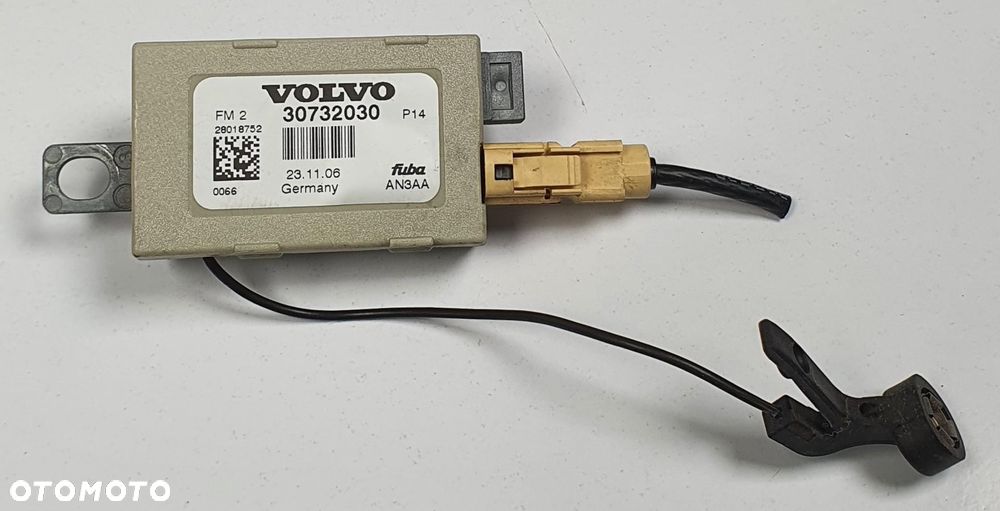 WZMACNIACZ ANTENY VOLVO C30 30732030 - 1