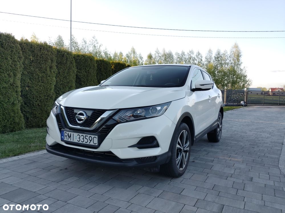 Nissan Qashqai - 1