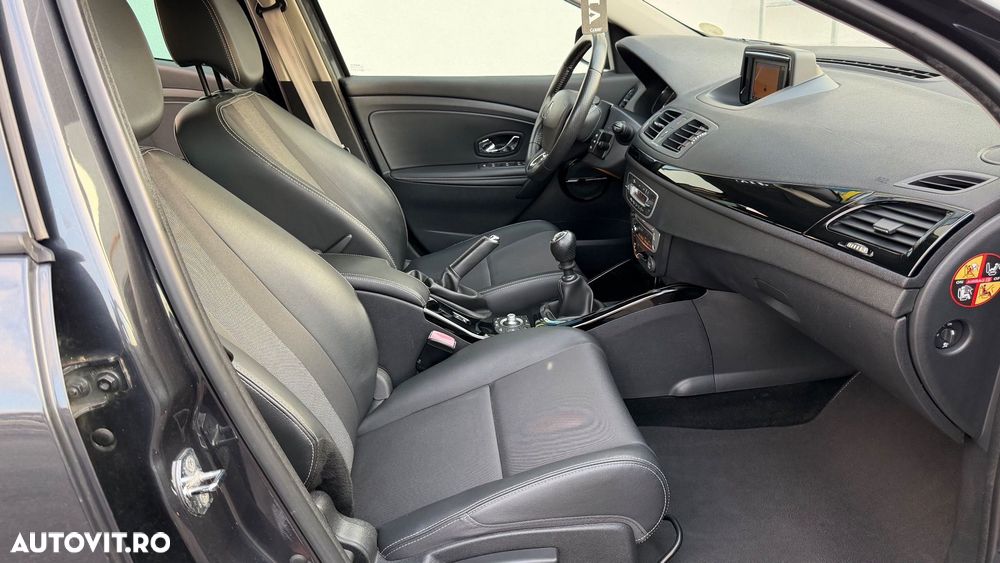 Renault Megane ENERGY dCi 130 Start & Stop Bose Edition - 14