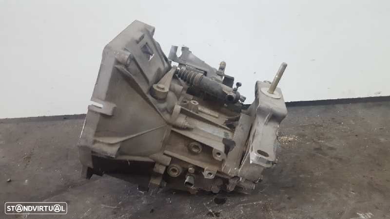 CAIXA VELOCIDADES FIAT PUNTO 2003 - 2