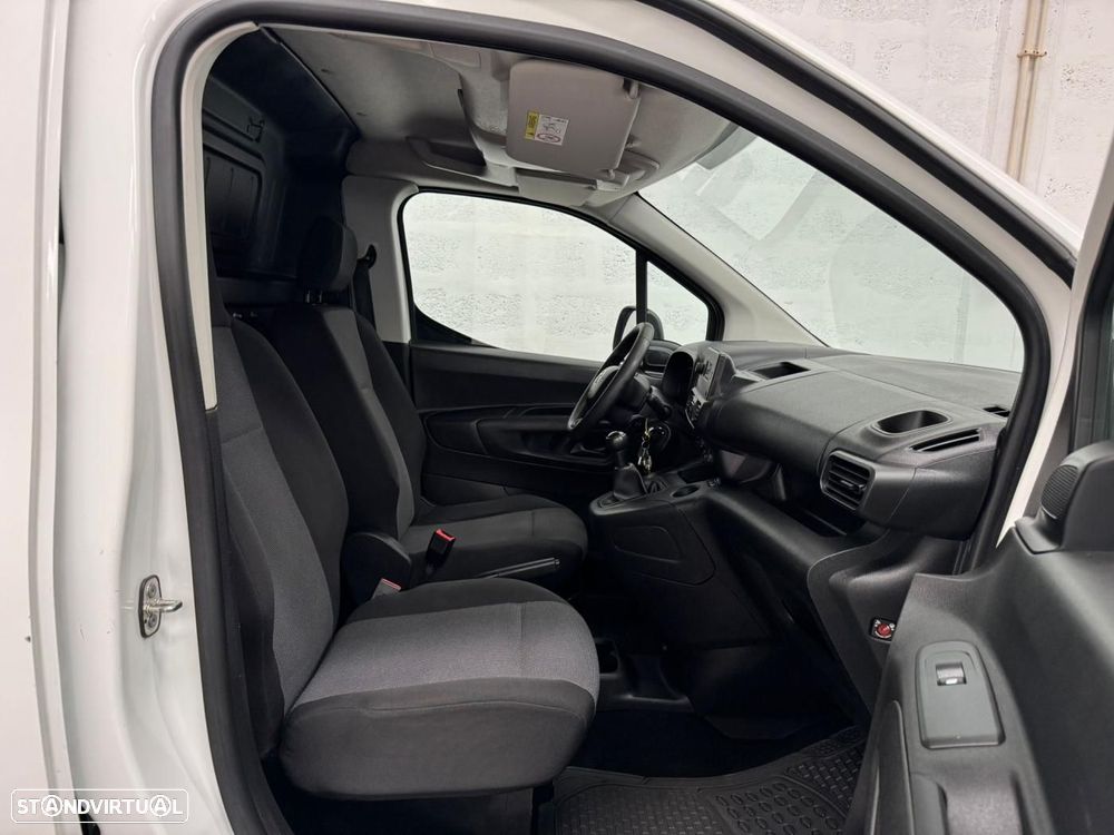 Toyota Proace City - 24