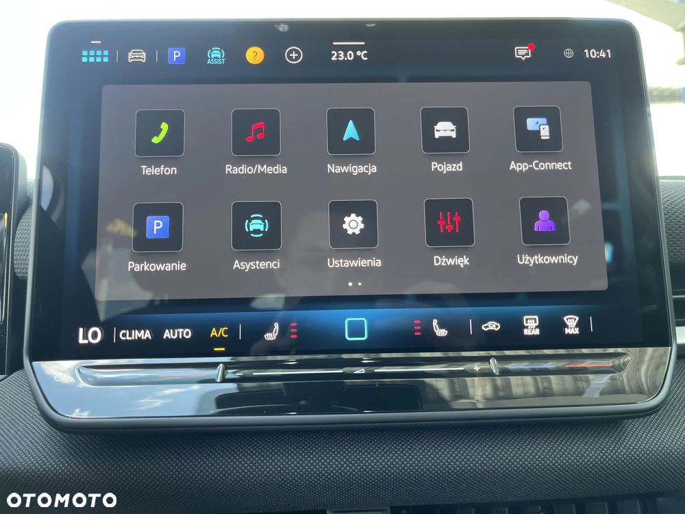 Volkswagen T-Roc 1.5 eTSI Life DSG - 29