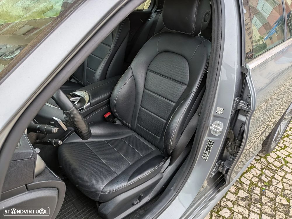 Mercedes-Benz C 300 BlueTEC Hybrid AMG Line - 5