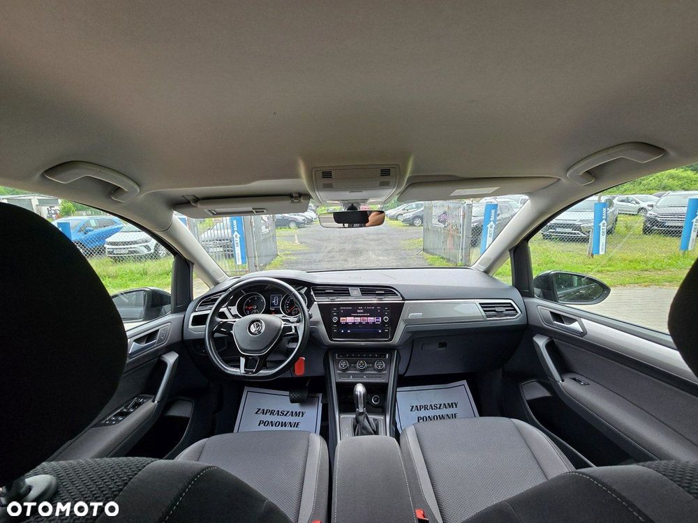 Volkswagen Touran - 21