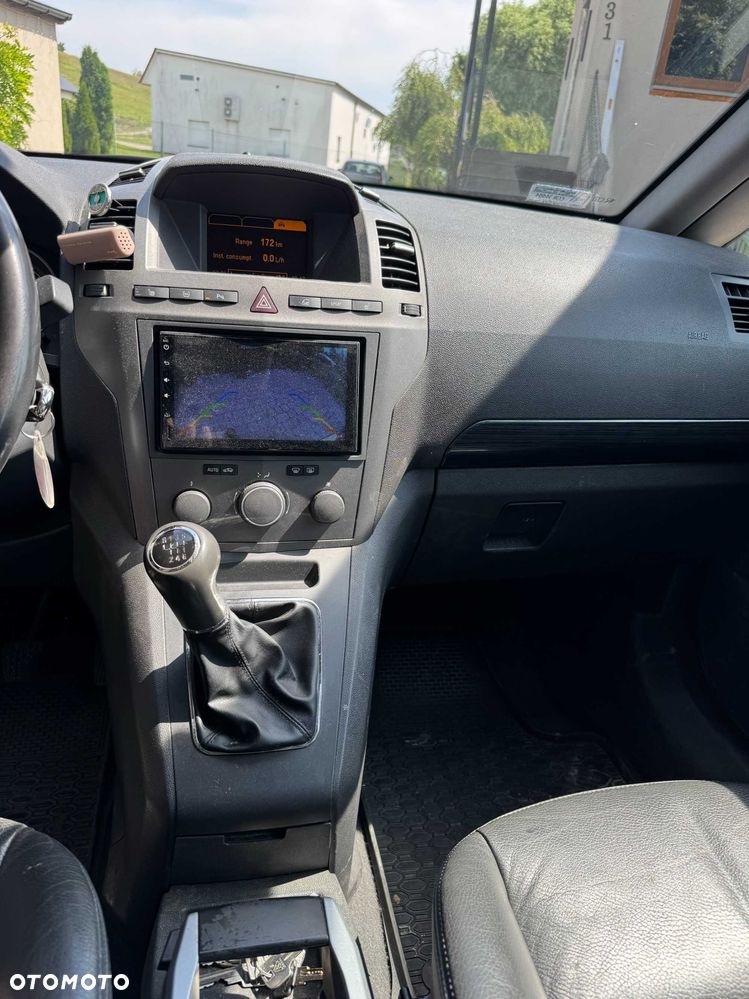 Opel Zafira - 8