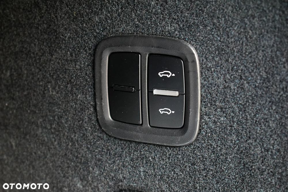 Porsche Cayenne Platinum Edition - 26