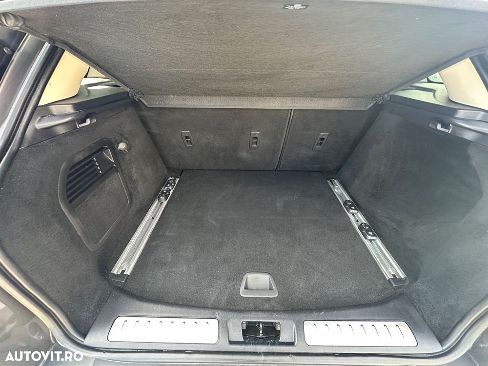 Land Rover Range Rover Evoque - 12