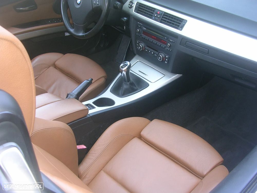 BMW 325 i - 14