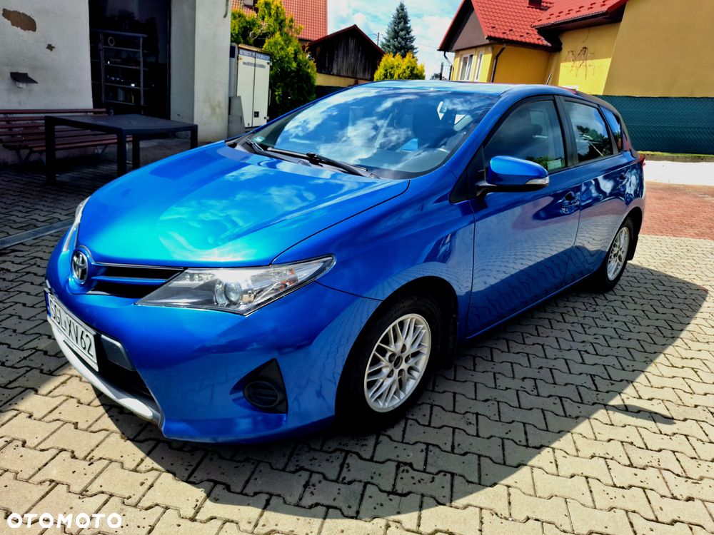 Toyota Auris - 1