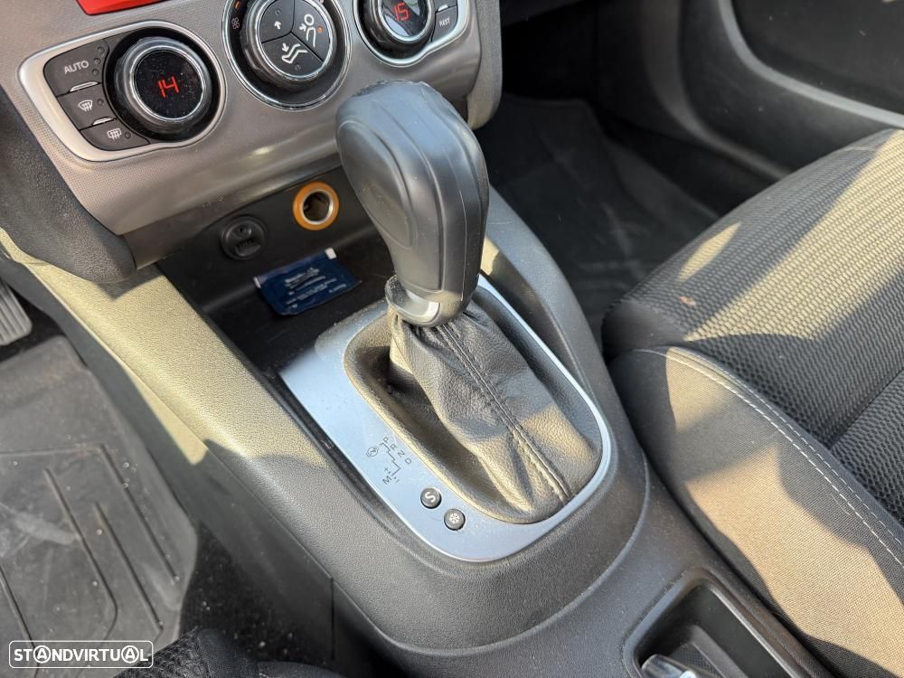Citroën C4 1.6 BlueHDi Feel EAT6 - 10