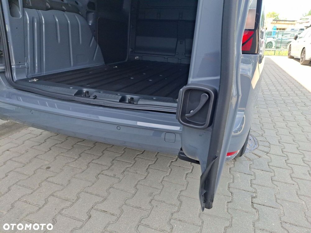 Volkswagen Caddy Maxi Cargo - 16