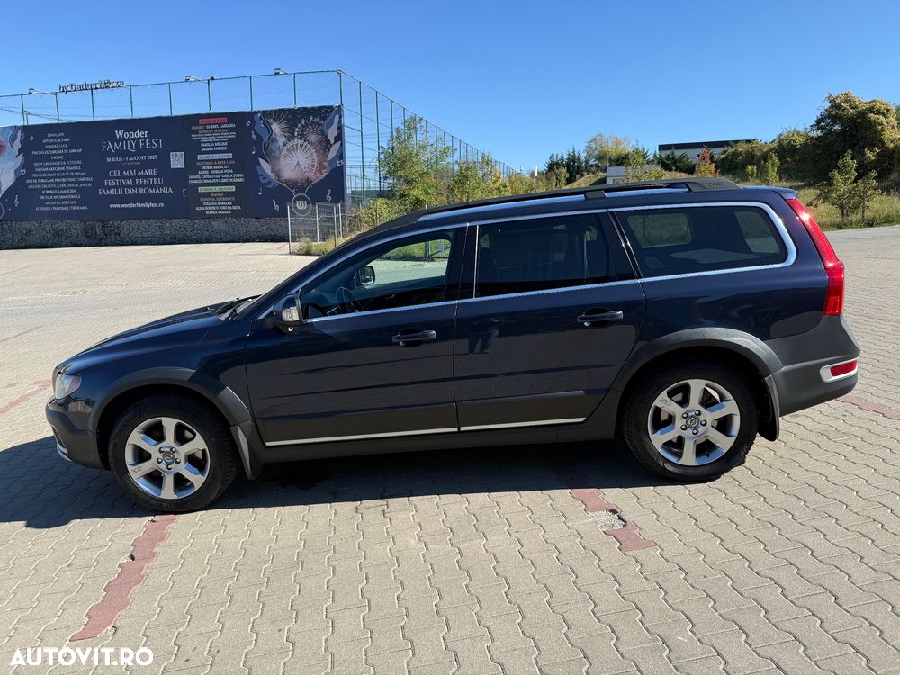 Volvo XC 70 - 30