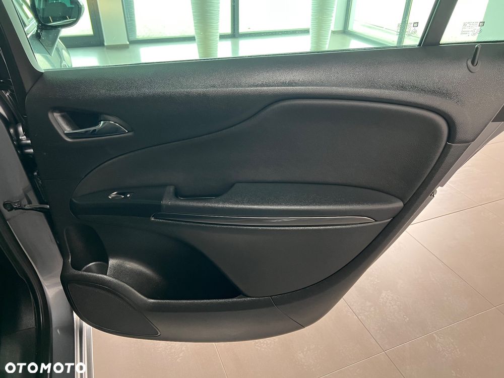 Opel Zafira - 32