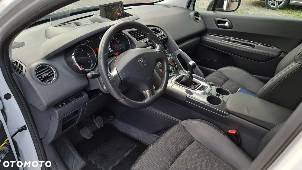 Peugeot 3008 HDi 115 Allure - 6