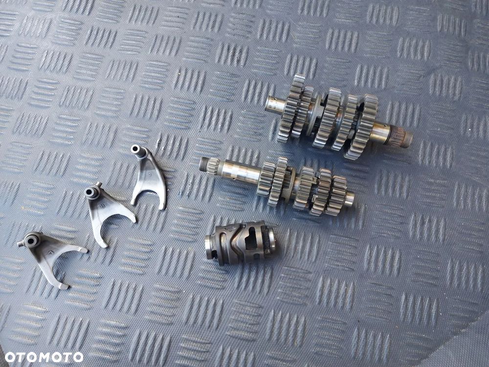 YAMAHA YZ-F 250 YZF YZ WR SKRZYNIA BIEGÓW WODZIKI WYBIERAK WAŁKI KPL GEAR BOX - 1
