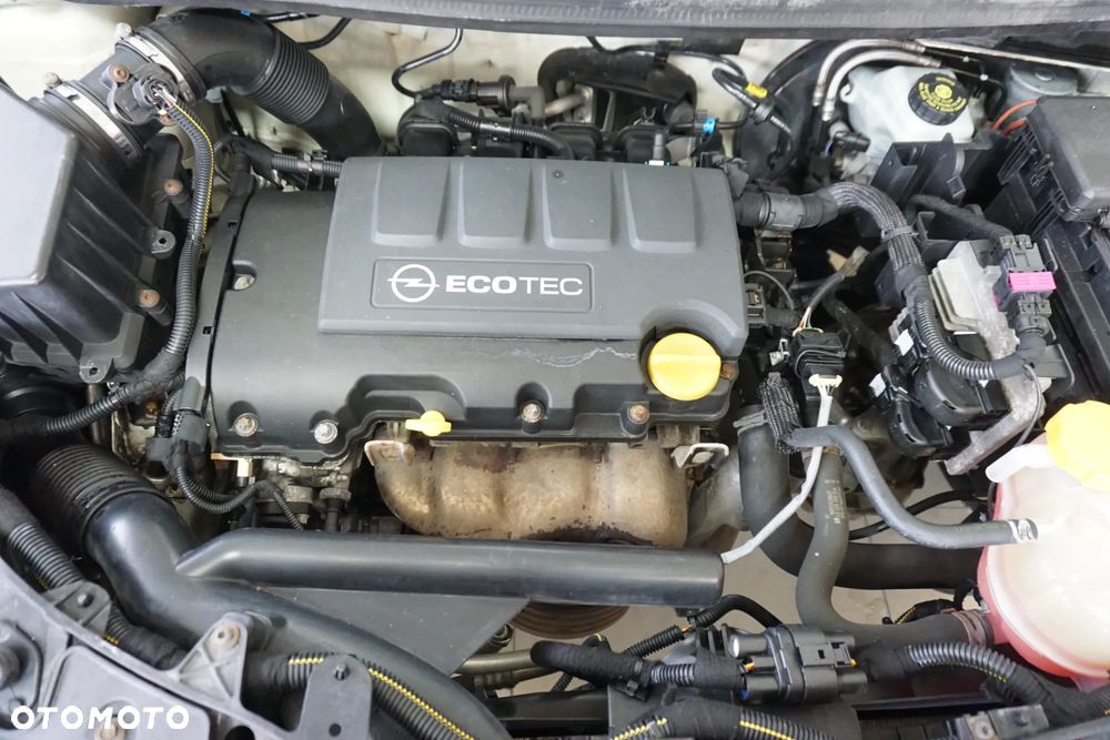 Opel Corsa 1.2 16V Enjoy - 13