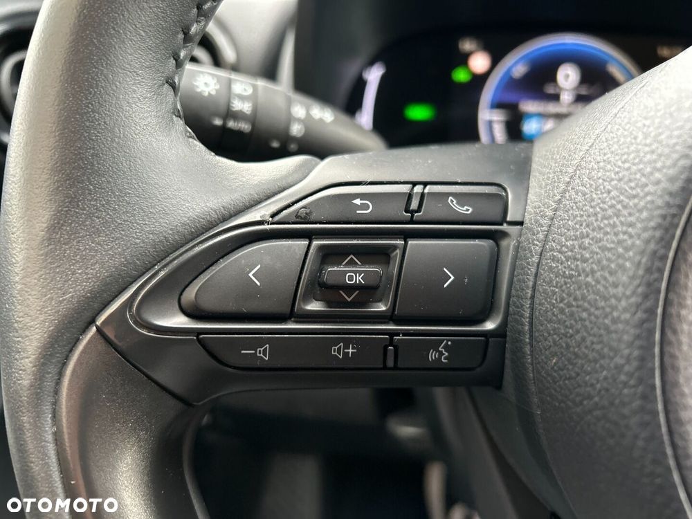 Toyota Yaris Hybrid 1.5 Style - 13