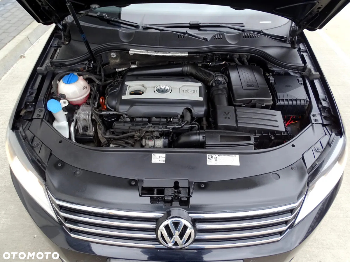 Volkswagen Passat 2.0 TSI Highline - 19