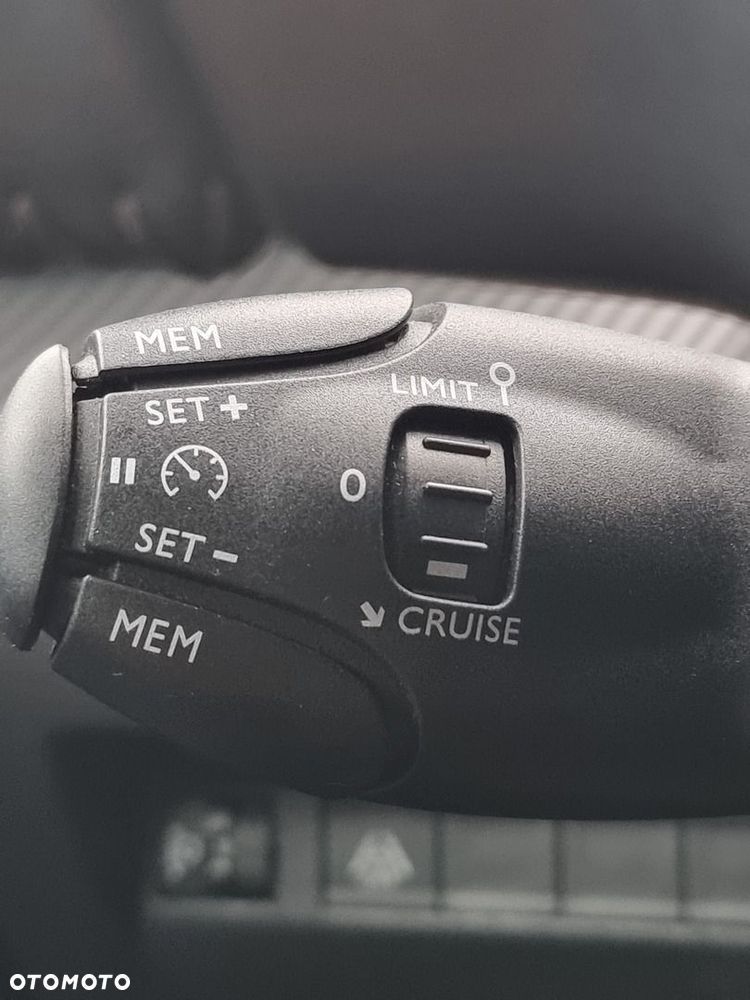 Peugeot 208 1.2 PureTech Active S&S - 32