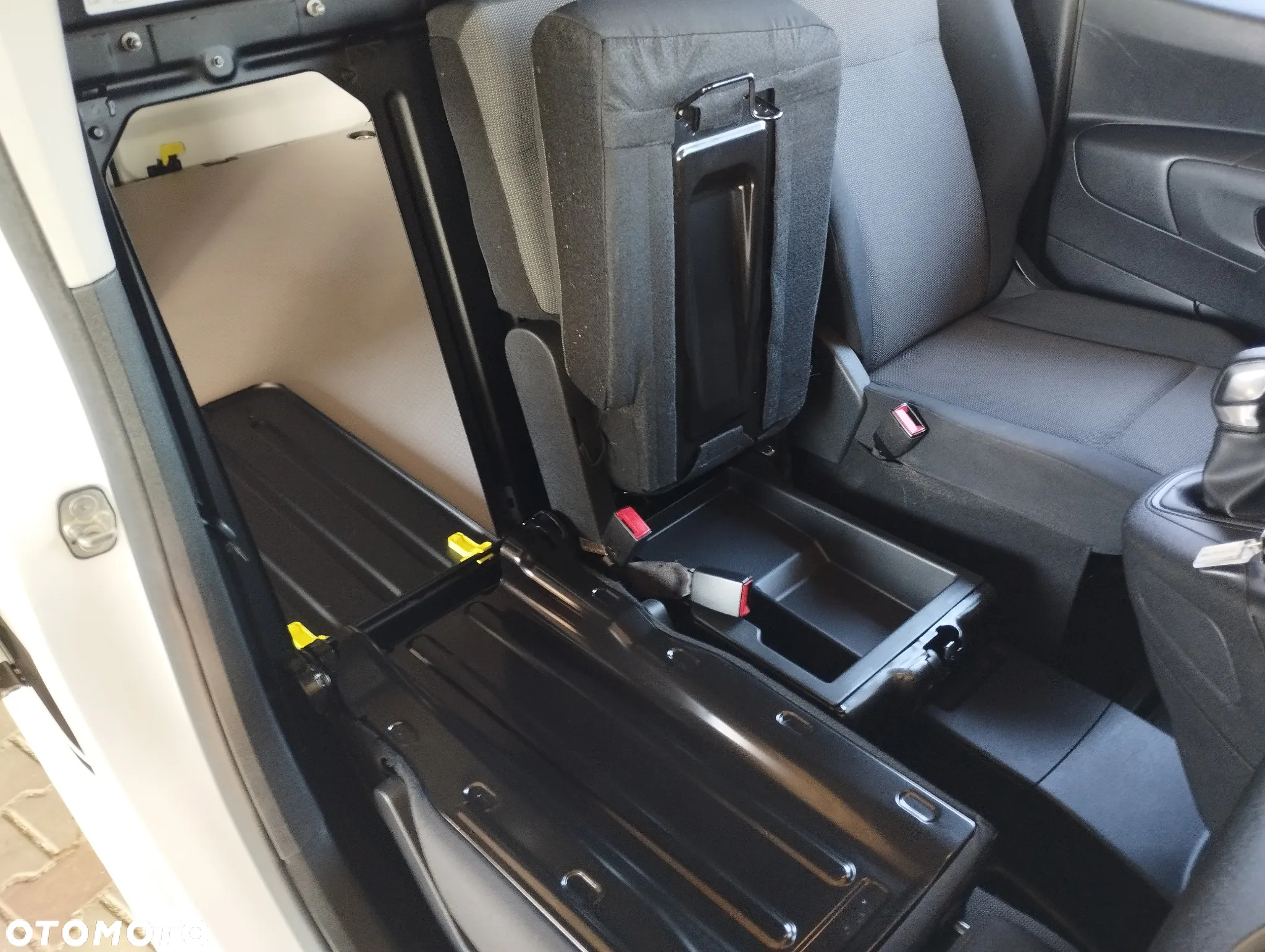 Opel COMBO - 15