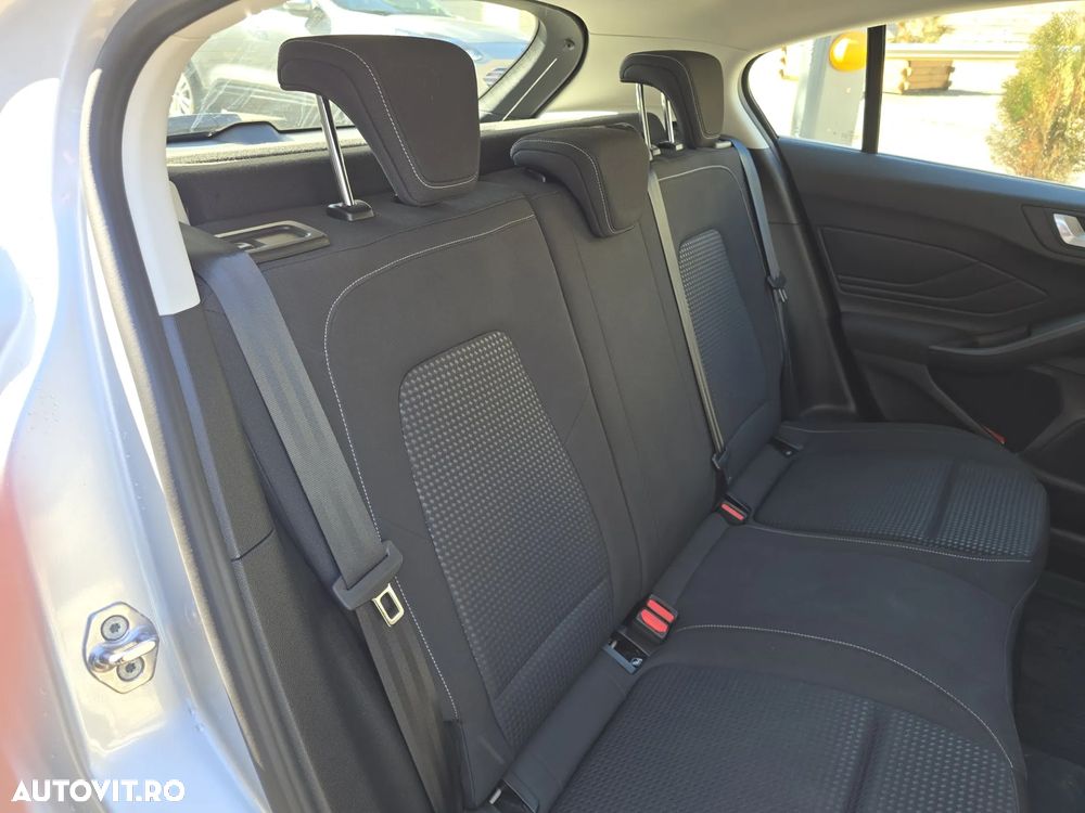 Ford Focus 1.0 EcoBoost Titanium - 8