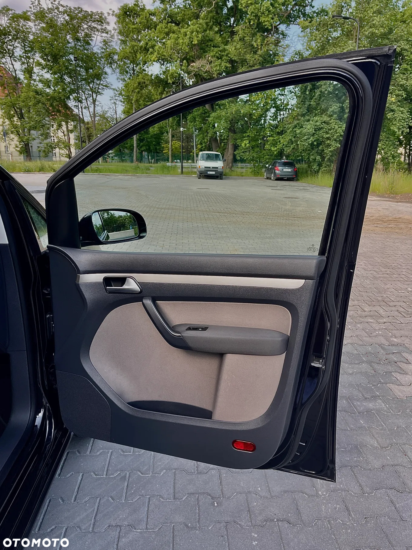 Volkswagen Touran 2.0 TDI DPF Cross - 13