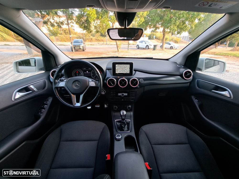 Mercedes-Benz B 180 CDI Urban - 18