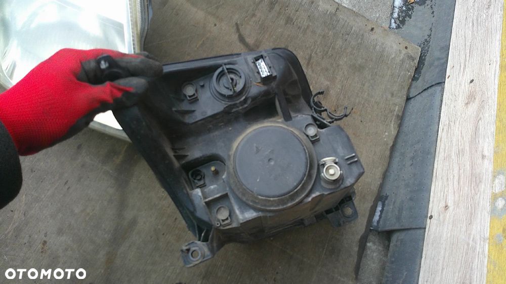 CITROEN C2 LAMPA PRZEDNIA LEWA !!! - 4