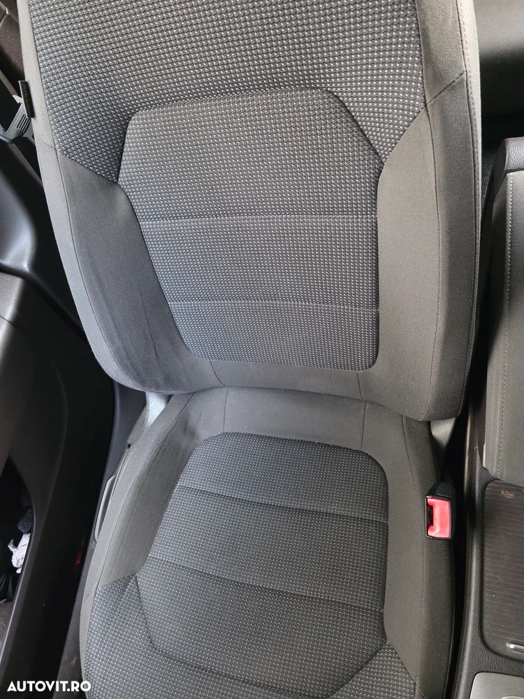 Volkswagen Passat 1.6 TDI DPF BlueMotion - 5