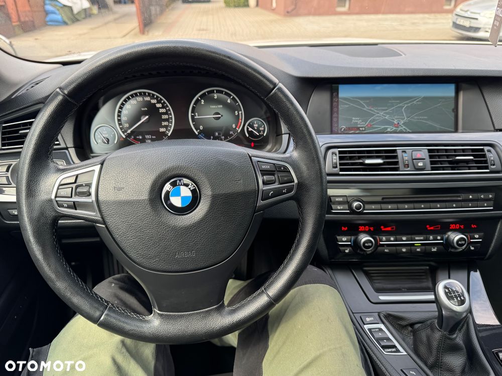 BMW Seria 5 520d Blue Performance - 5