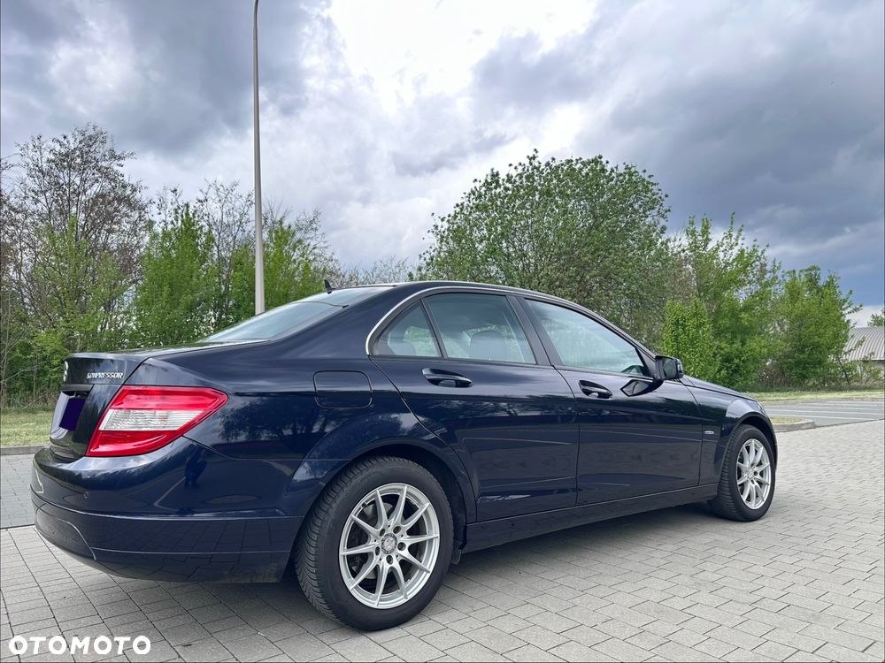 Mercedes-Benz Klasa C 180 Kompressor BlueEFFICIENCY Elegance - 3